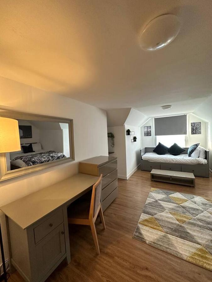 3 Bed Flat With Pool Table Appartement Cambridge  Buitenkant foto